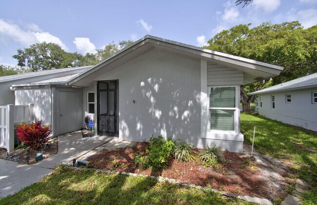Building Photo - 18541 Cherborg Dr