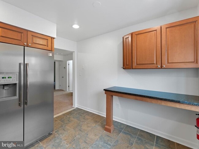 Building Photo - 1809 Silver Ct