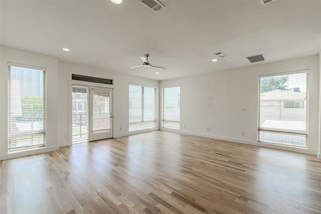 Building Photo - 6270 Oram St