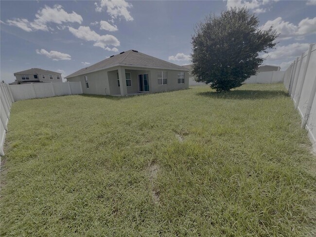 Building Photo - 5001 SW 97th Pl