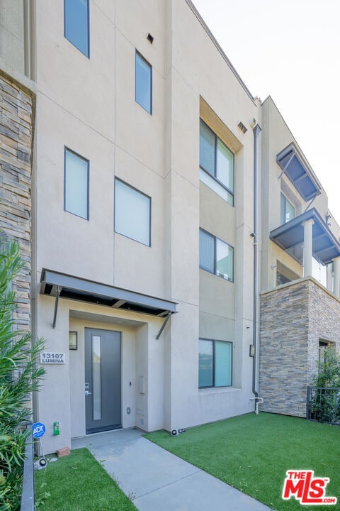 Building Photo - 13107 W Lumina Way