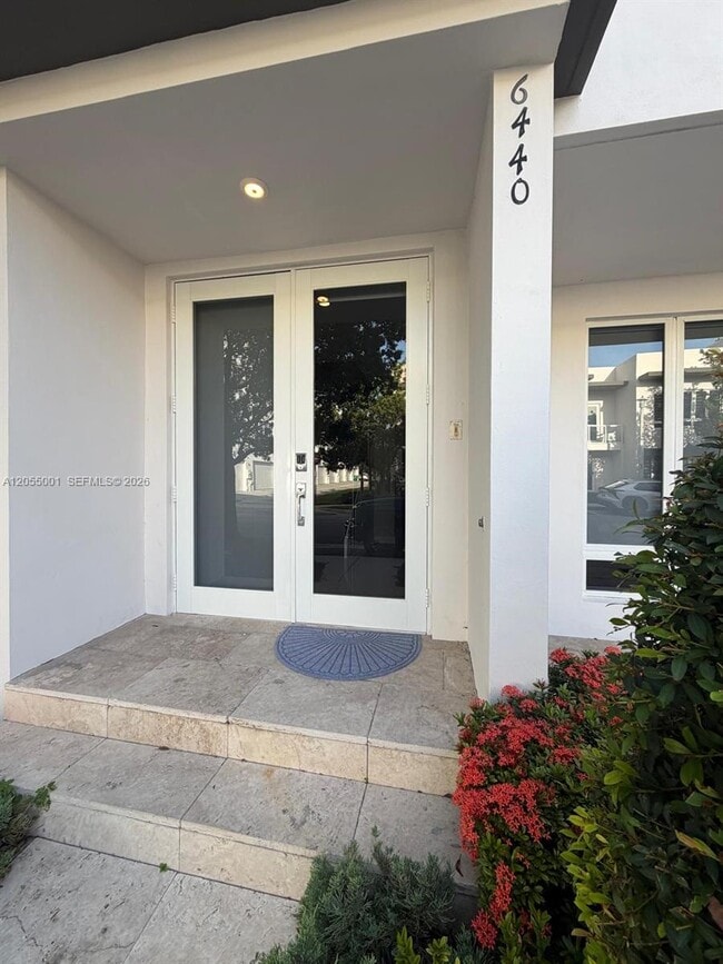 Building Photo - 6440 NW 103rd Psge