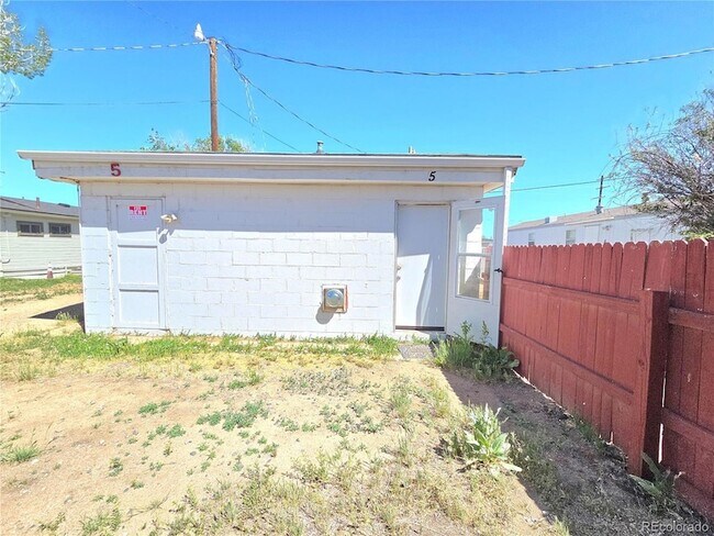 Building Photo - 10110 E 120th Ave
