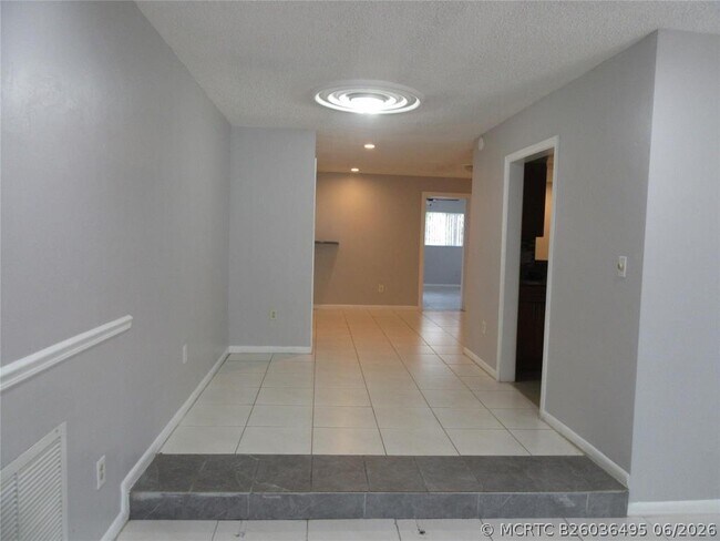 Building Photo - 4100 NW 110th Ave
