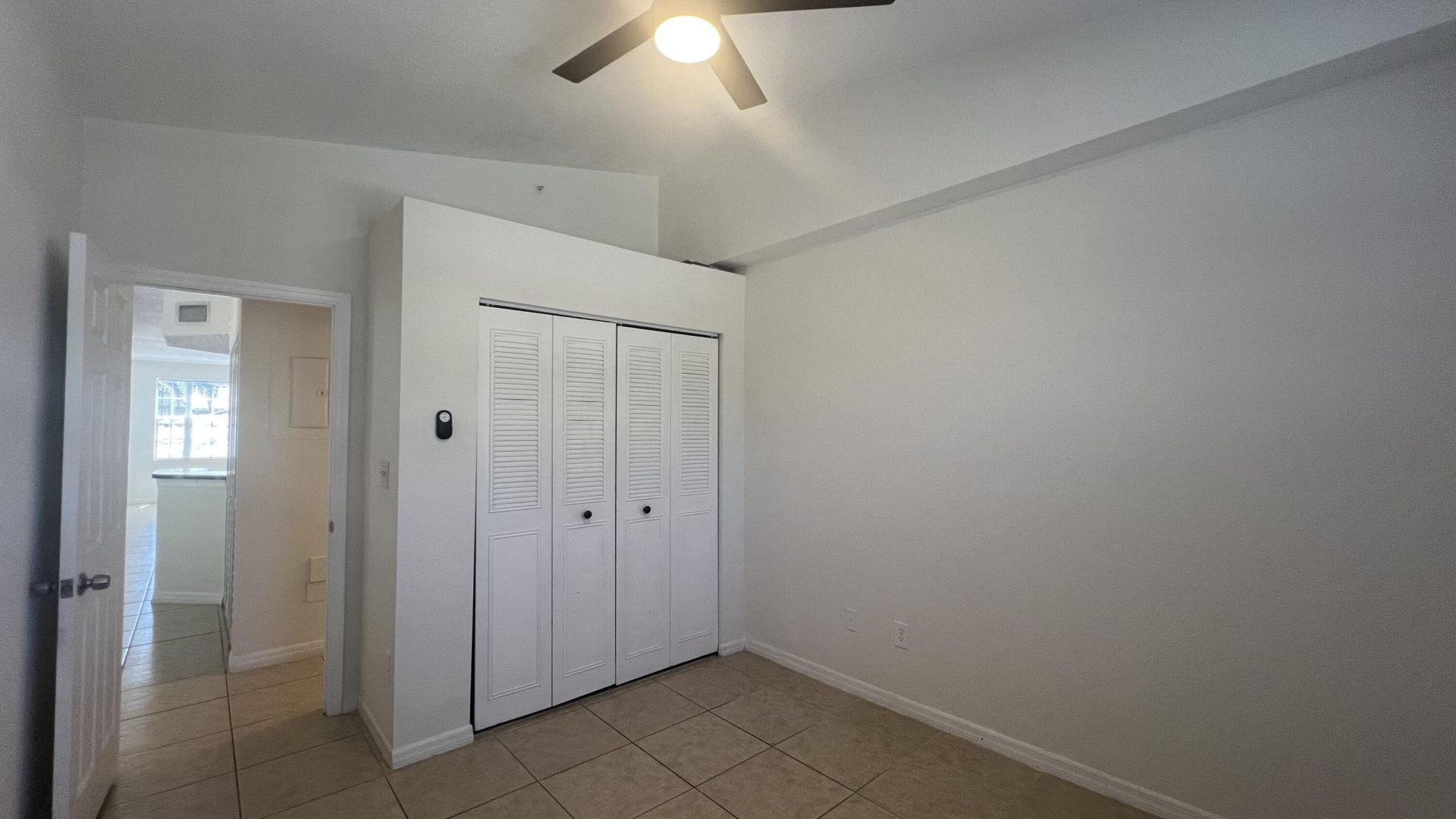 Building Photo - 735 SW 148th Ave