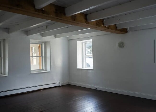 Building Photo - 197 Mercer Mill Rd