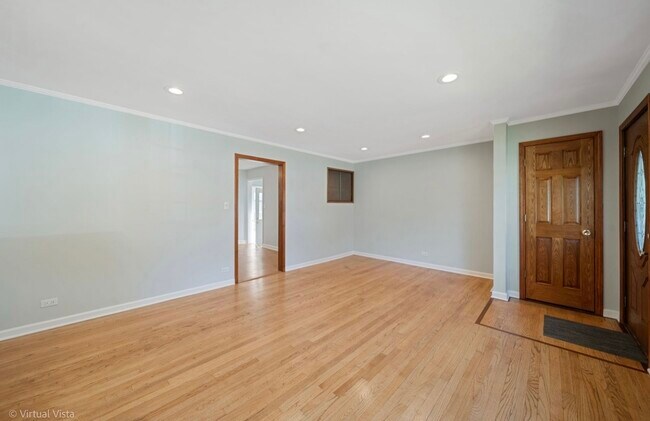 Building Photo - 509 Gierz St