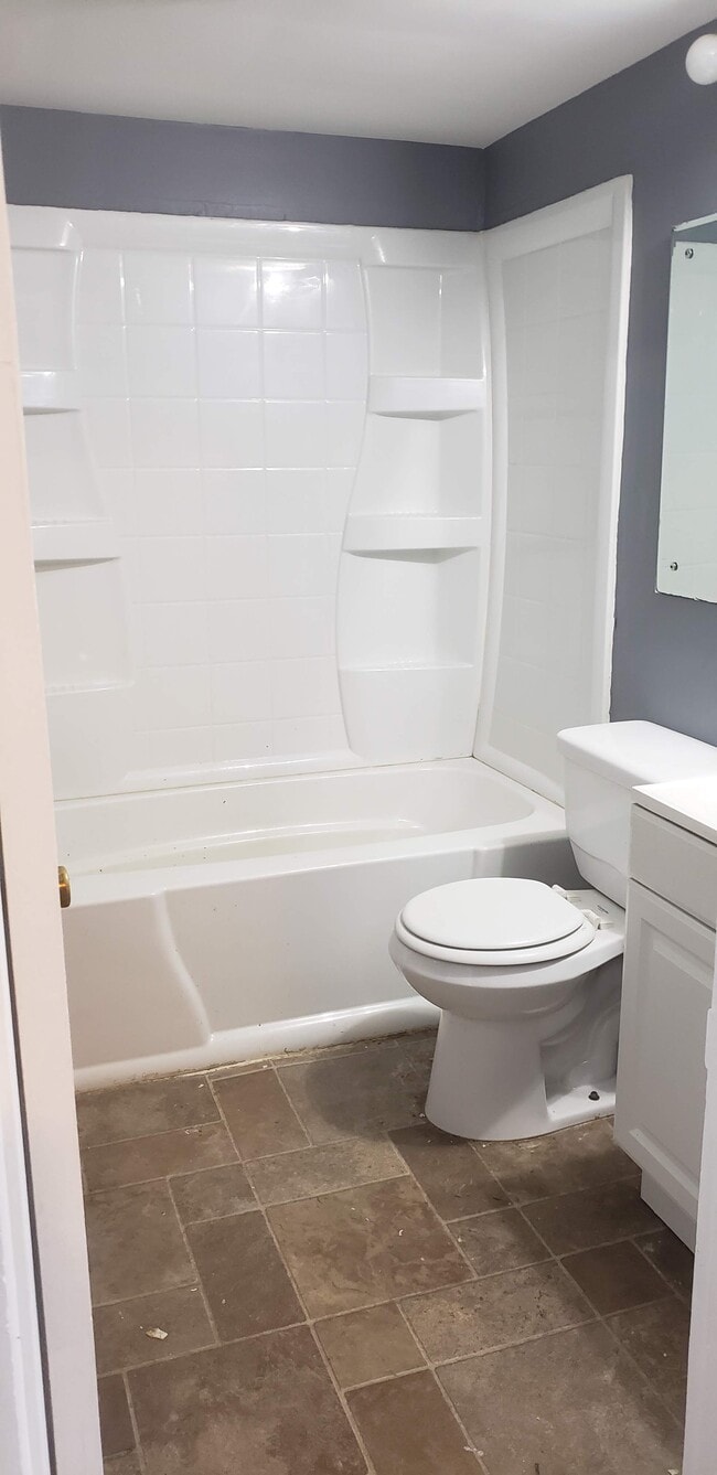 Building Photo - 120 S Graham St