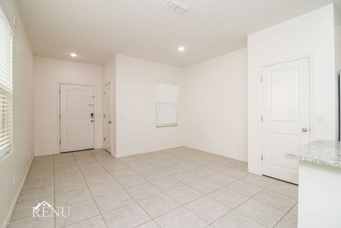 Building Photo - 35494 W San Capistrano Ave