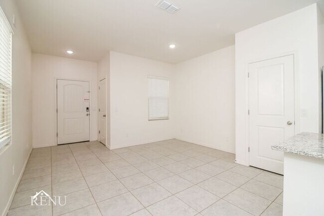 Building Photo - 35438 W San Capistrano Ave