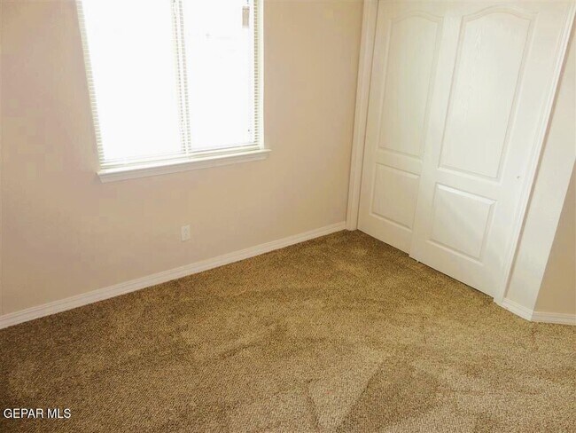 Building Photo - 14254 Earl Chokiski