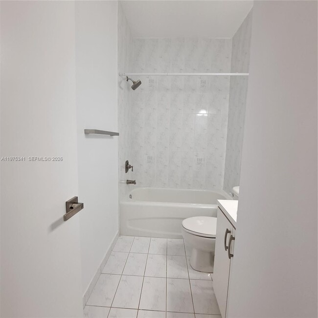 Building Photo - 642 SW 106th Ave