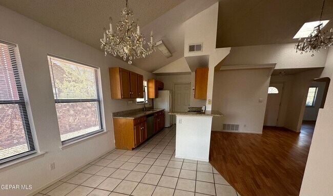 Building Photo - 7324 Canyon Run Dr