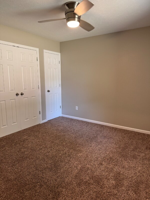 Building Photo - 919-921 W Stewart St