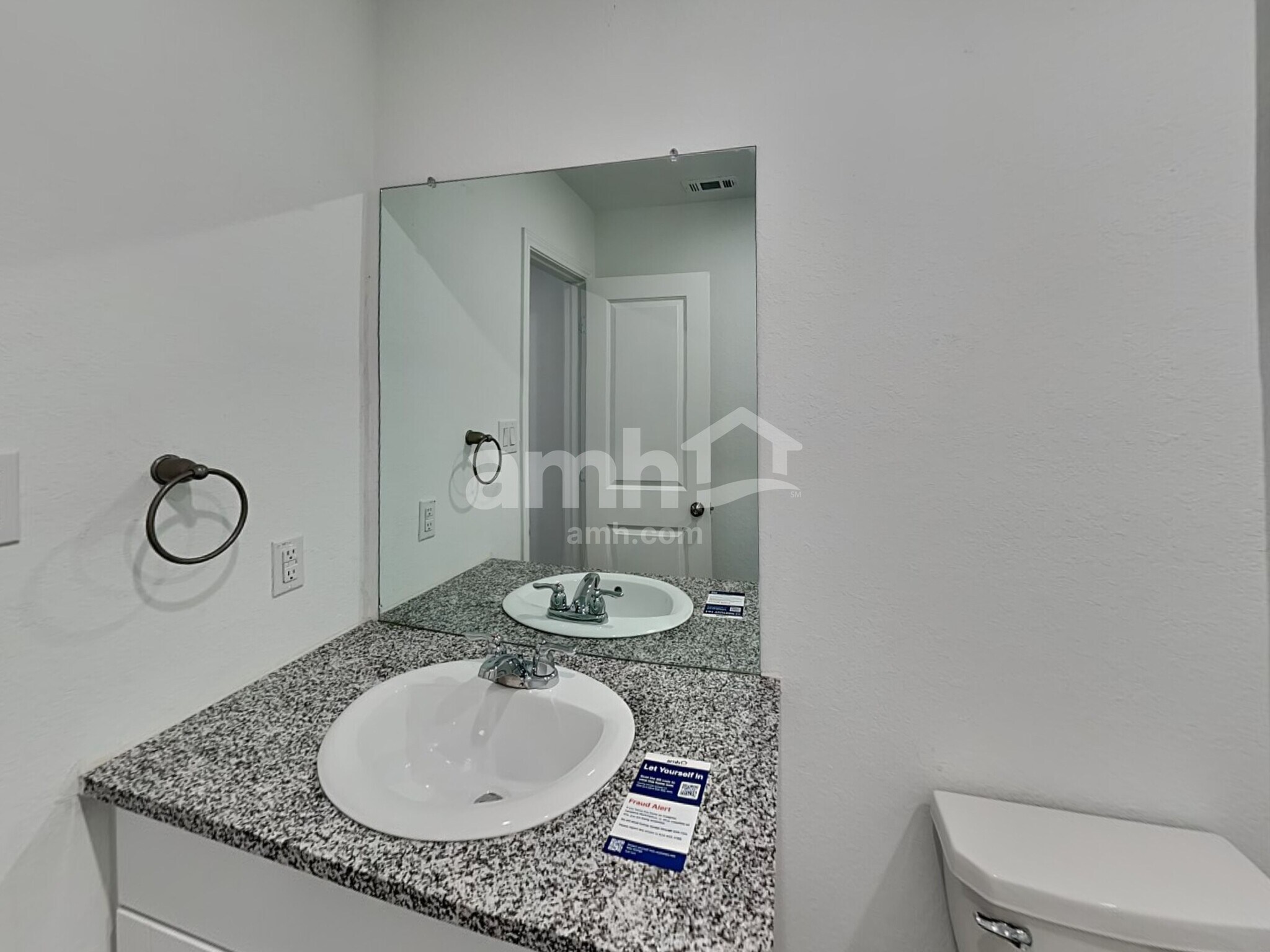 Building Photo - 5439 Elm Valley Dr