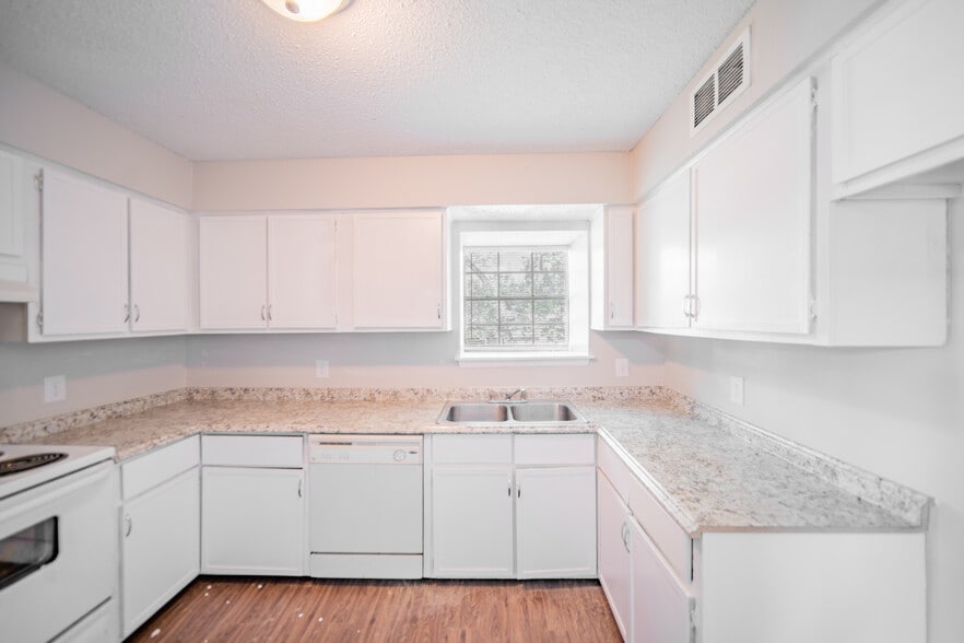 Building Photo - Aspen Heights