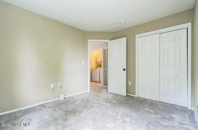 Building Photo - 146 Hamlet Ct