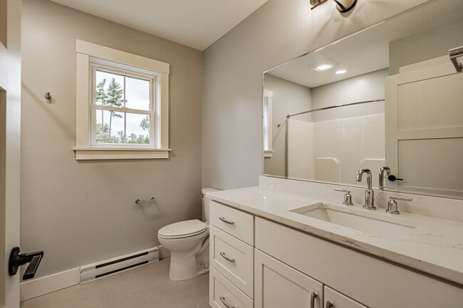 Building Photo - 9 Sunshine Circle