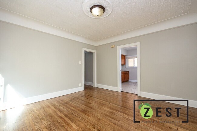 Building Photo - 3740 Tyler St