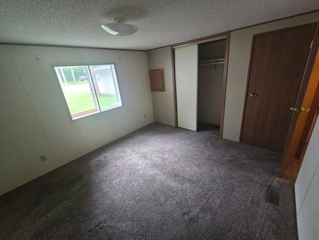 Building Photo - 12525 Knollwood Ln