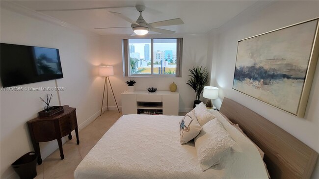 Building Photo - 401 Ocean Dr