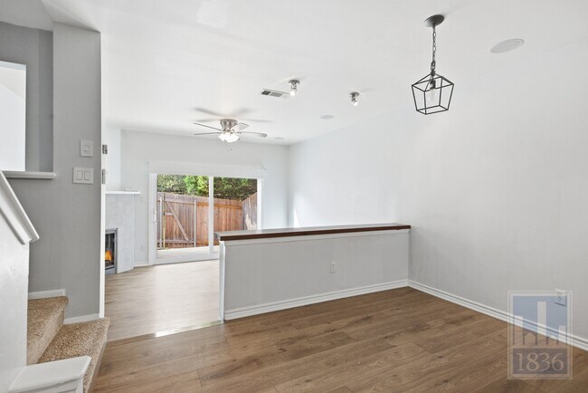 Building Photo - 11821 Bittern Hollow