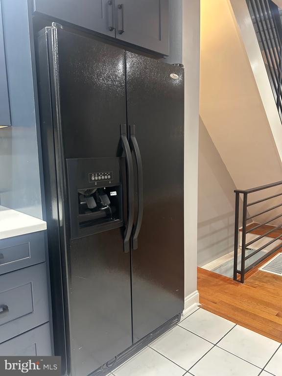 Building Photo - 2417 S Rosewood St