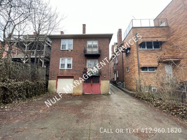 Building Photo - 539 S Aiken Ave