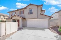 Building Photo - 10596 Corte Sierra St