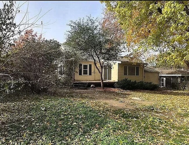 Building Photo - Charming Home in the Heart of St. Louis Park