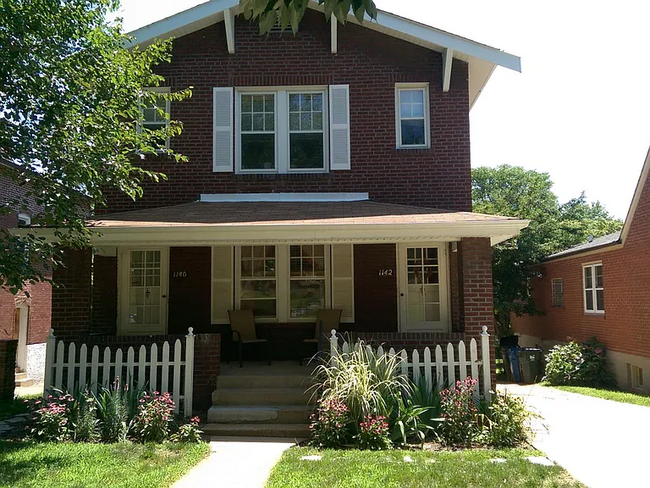 Primary Photo - 1140 Moorlands Dr