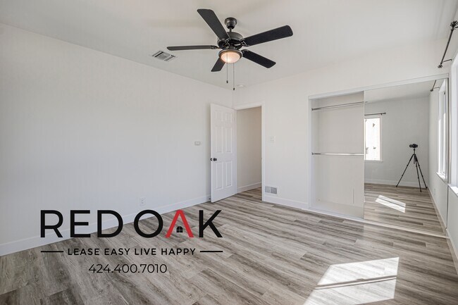 Building Photo - 441 Hayworth Ave