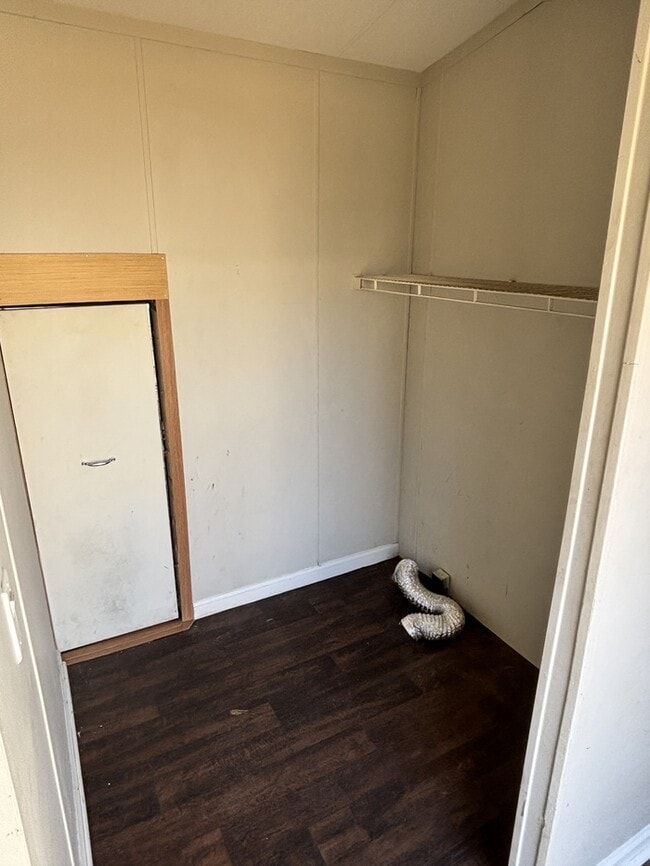 Building Photo - 180 Cassidy Ln