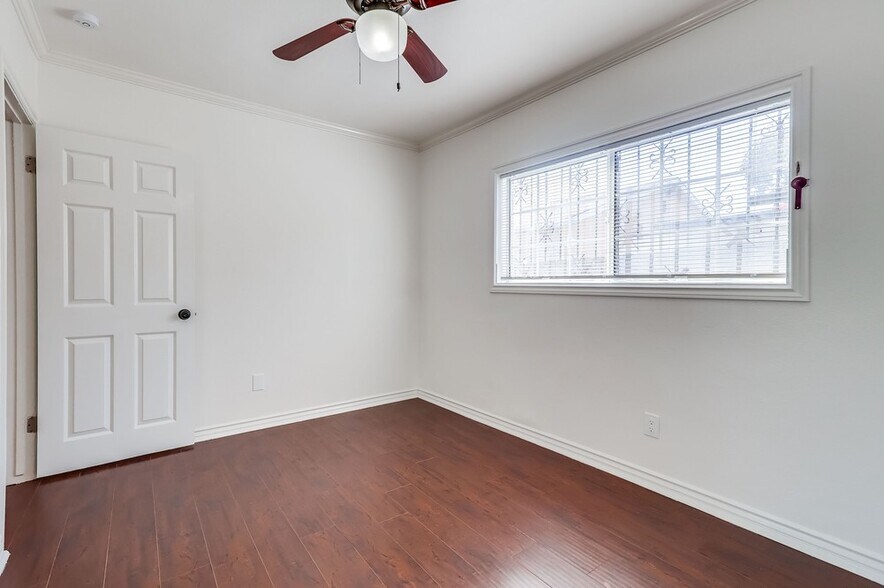 Building Photo - 4445 Marine Ave