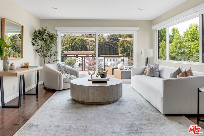 Building Photo - 3360 Ley Dr