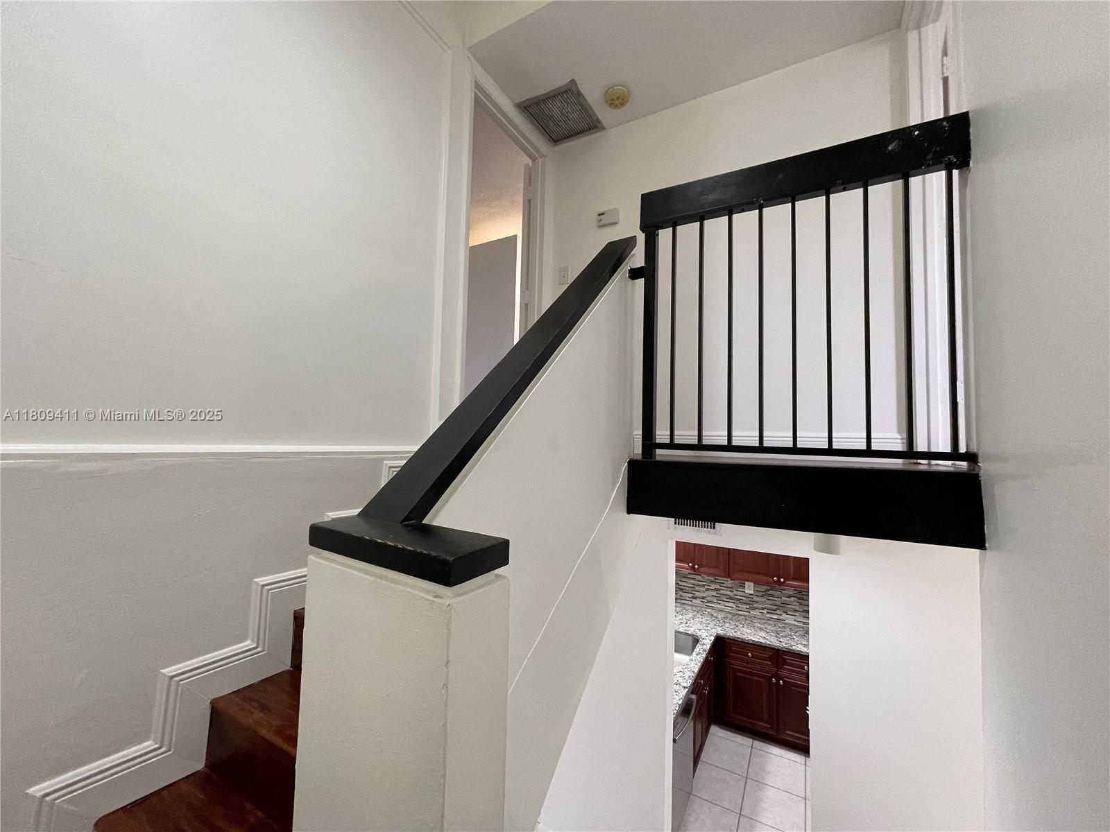 Building Photo - 2961 SW 87th Ave