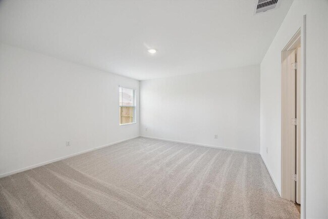 Building Photo - 18015 Valle Cupa Ln