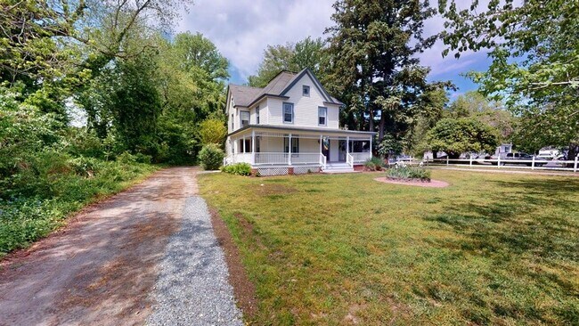 Building Photo - 26362 Savageville Rd