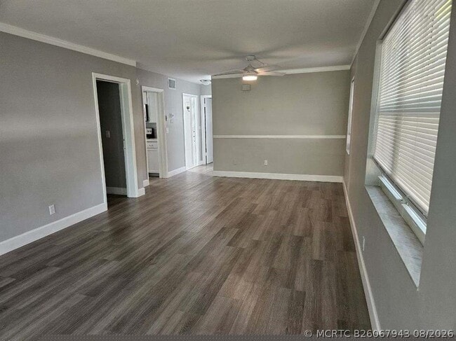 Building Photo - 2801 NE 33rd Ct