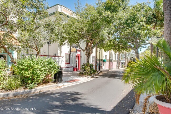 Building Photo - 115 Indian River Dr