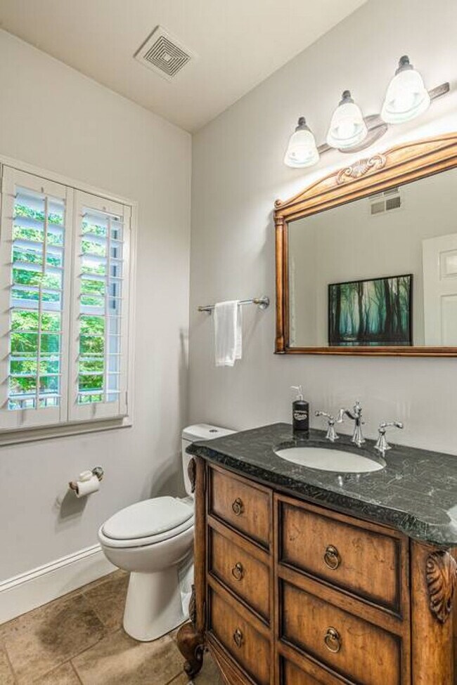 Building Photo - 3115 High Ridge Rd