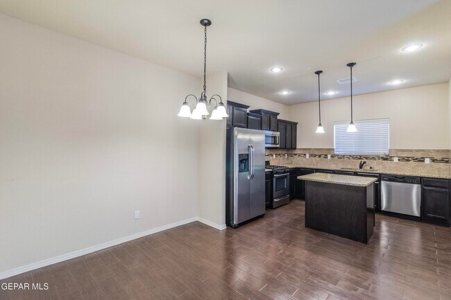 Building Photo - 6723 Boulder Canyon Ln