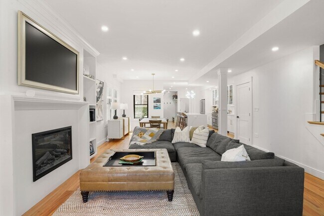 Building Photo - 4 Fairlee St