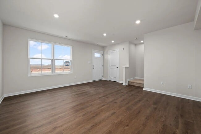 Building Photo - 1018 Cambria Ln