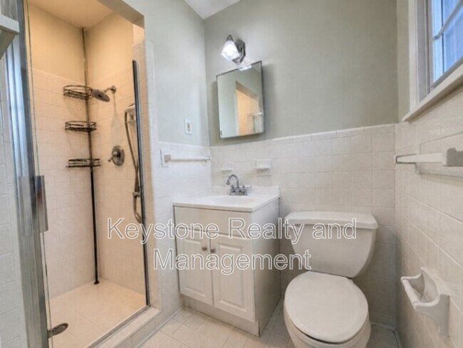 Building Photo - 2111 Fleming Rd
