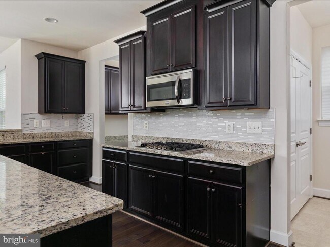 Building Photo - 6684 Muir Dr