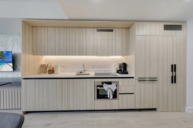 Building Photo - 40 NW 3rd St