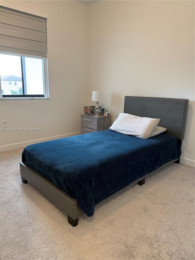 Building Photo - 12955 SW 231st Ter