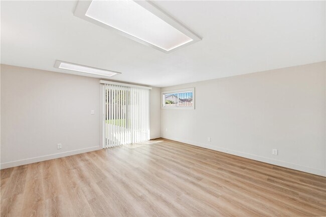 Building Photo - 6431 Brown Cir