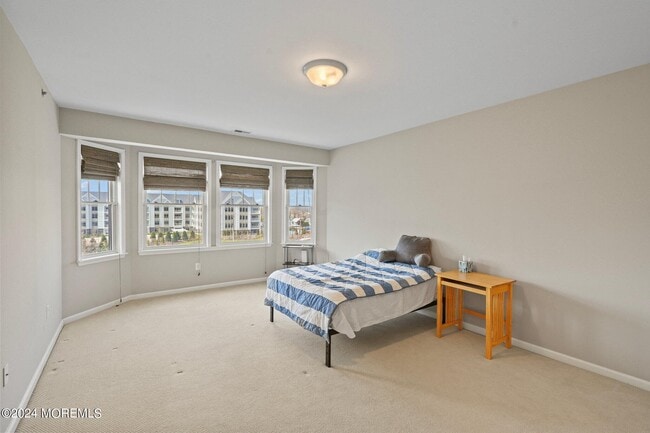 Building Photo - 33 Cooper Ave